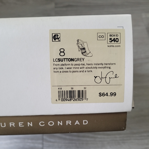 Lauren Conrad Sutton Strappy Sandals - Picture 8 of 9